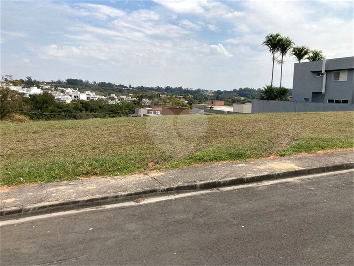 Terreno à venda no condomínio Jardim Reserva Bom Viver de Indaiatuba, Indaiatuba - SP
