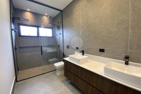 Casa à venda com 3 suítes no condomínio Portal dos Bandeirantes, Salto - SP