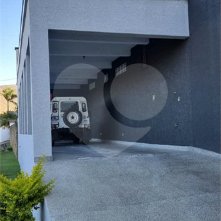 Casa à venda com 4 suítes no condomínio Osato, Atibaia - SP