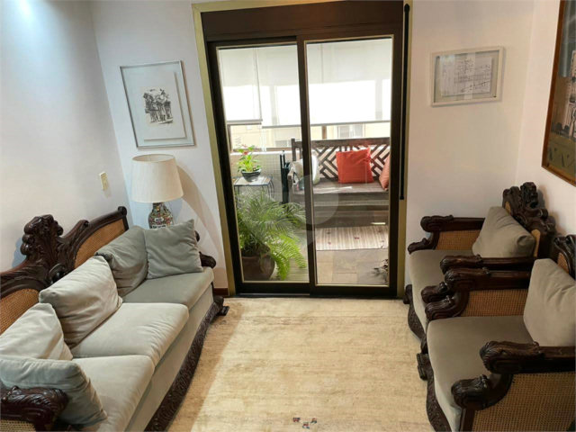 Apartamento à venda com 3 suítes em Granja Julieta, São Paulo, SP