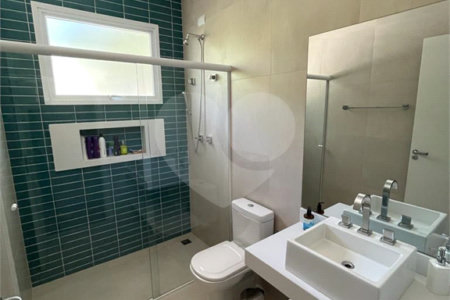 Casa à venda com 6 quartos, sendo 4 suítes,  no condomínio Estância Marambaia, Vinhedo - SP