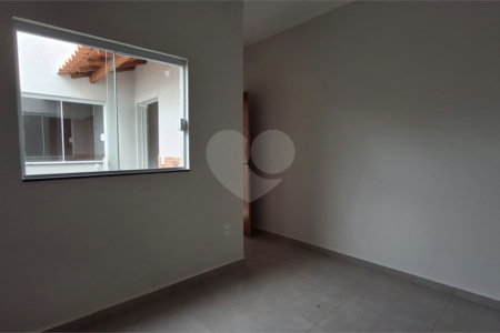 Casa de Vila à venda com 2 quartos em Jardim Santa Marta, Sorocaba, SP