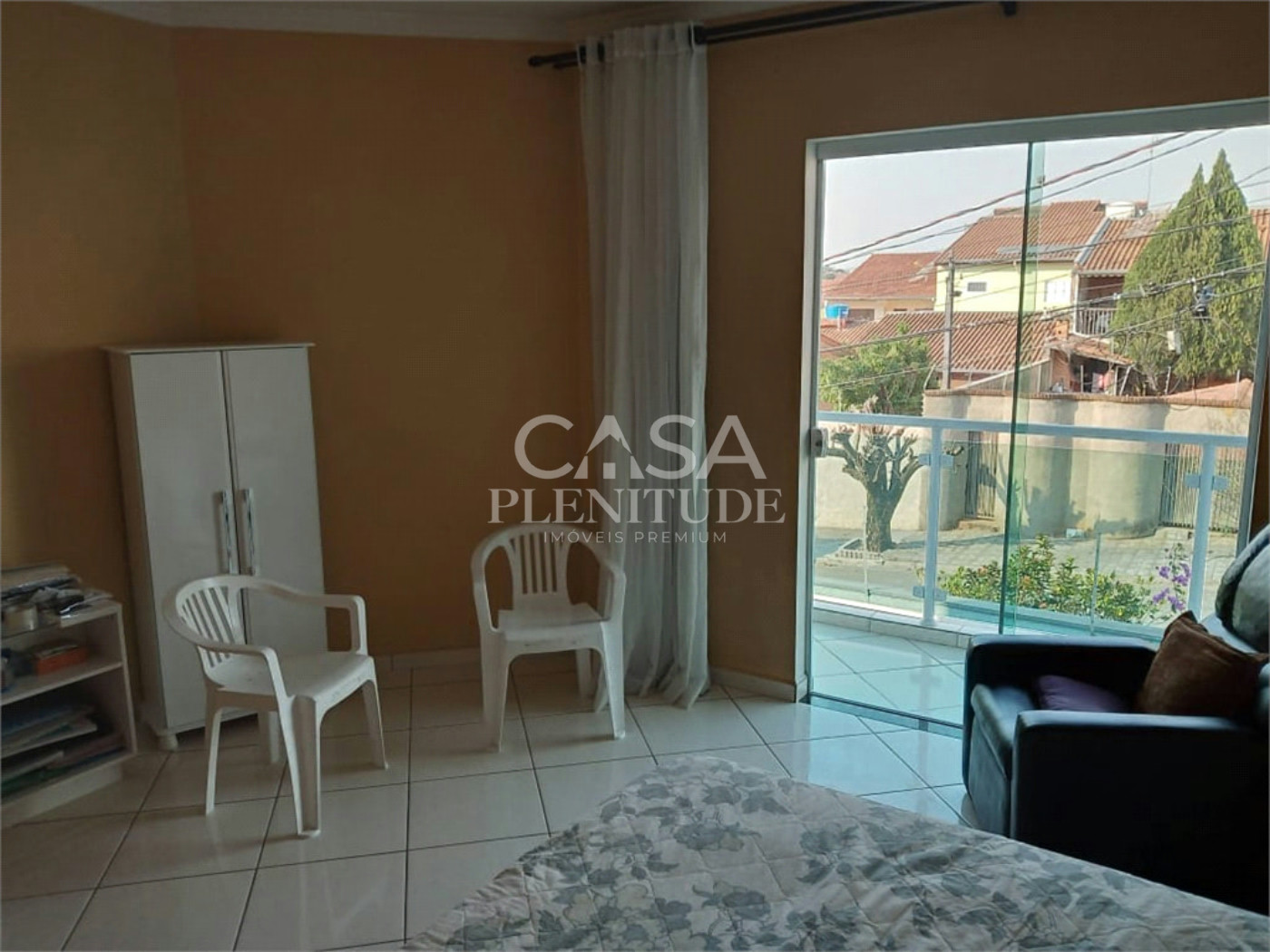 Sobrado à venda com 3 quartos, sendo 1 suíte,  em Wanel Ville, Sorocaba, SP