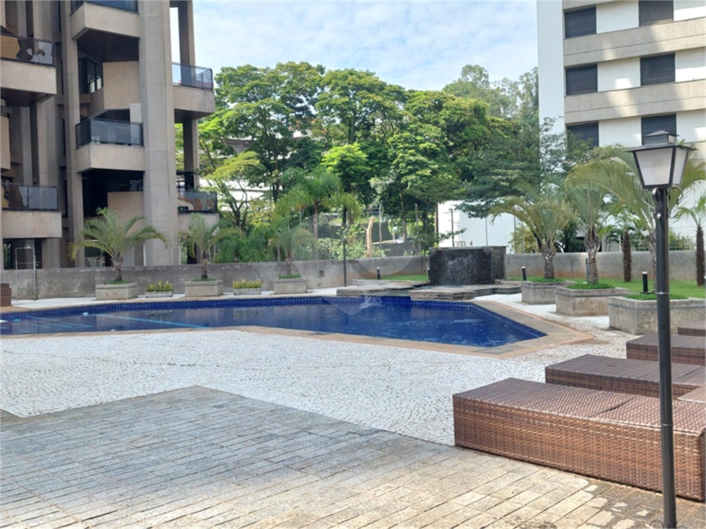 Apartamento à venda com 1 suíte em Vila Suzana, São Paulo, SP
