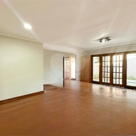 Casa à venda com 3 suítes em Vila Maria Alta, São Paulo, SP