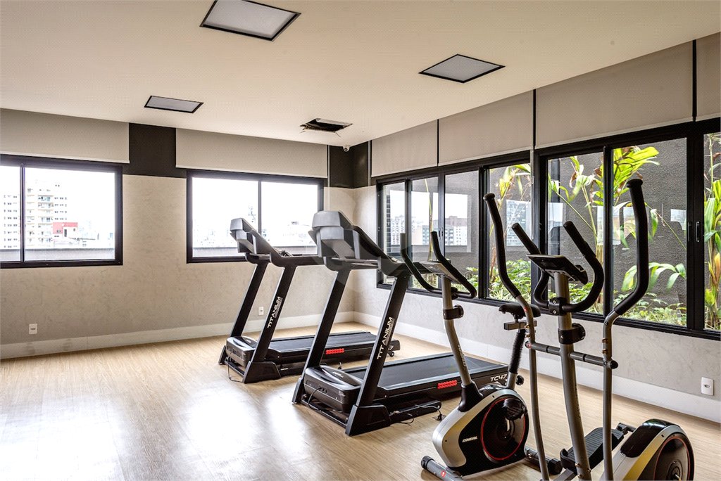 Studio à venda – 20 m² | Mobiliado | Bela Vista | Andar alto com varanda