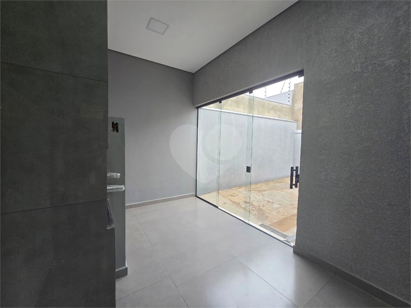 Casa à venda com 3 quartos, sendo 1 suíte, em Residencial Villaggio Di Capri, Itapetininga, SP