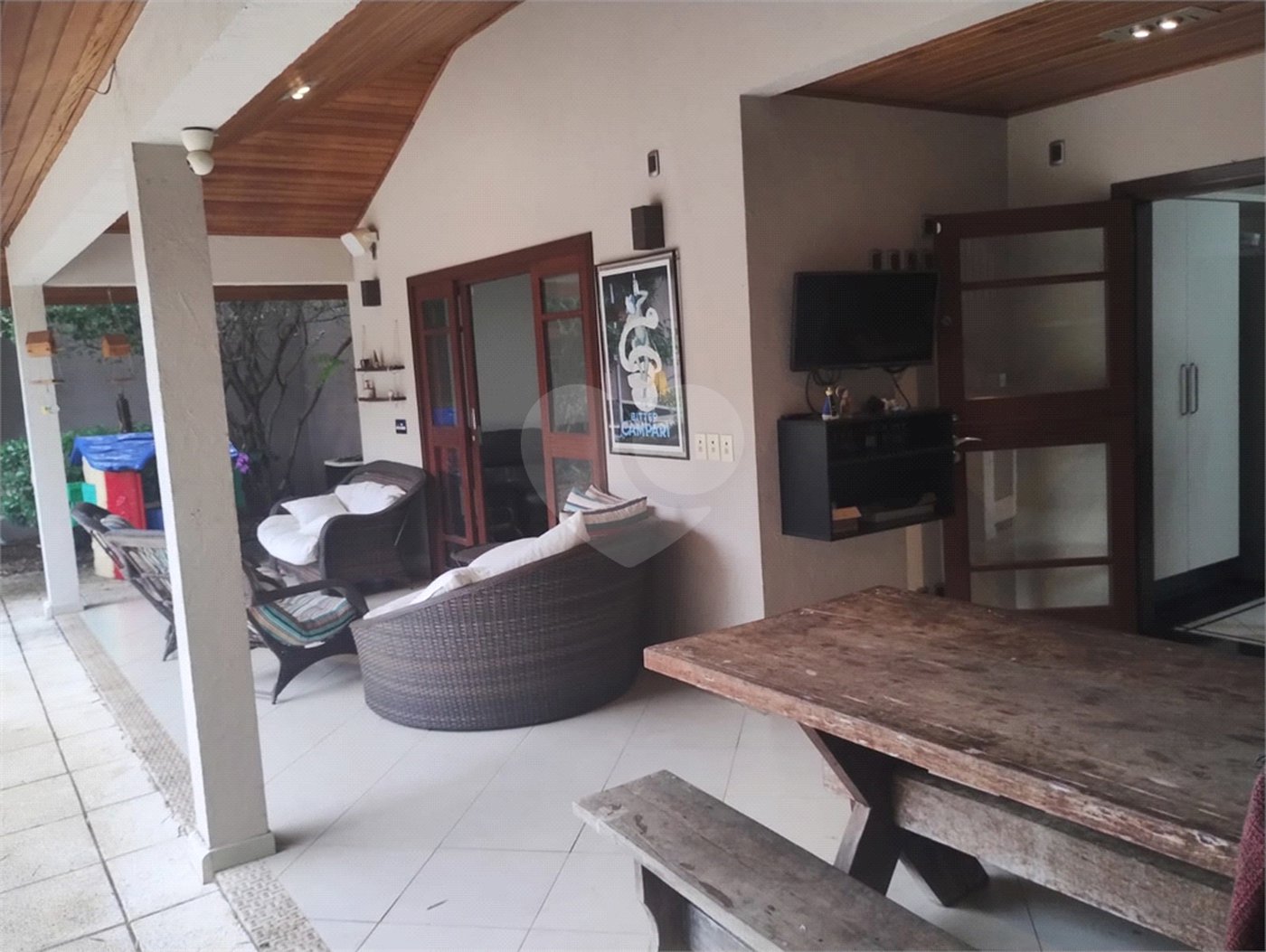 Casa à venda com 5 quartos, sendo 4 suítes, no condomínio Santa Teresa, Jundiaí - SP