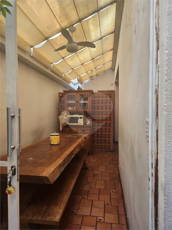 Sobrado à venda com 4 quartos, sendo 1 suíte, em Água Branca, São Paulo, SP