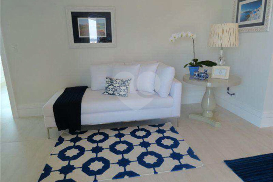 Apartamento à venda com 3 suítes em Jardim Virgínia, Guarujá, SP