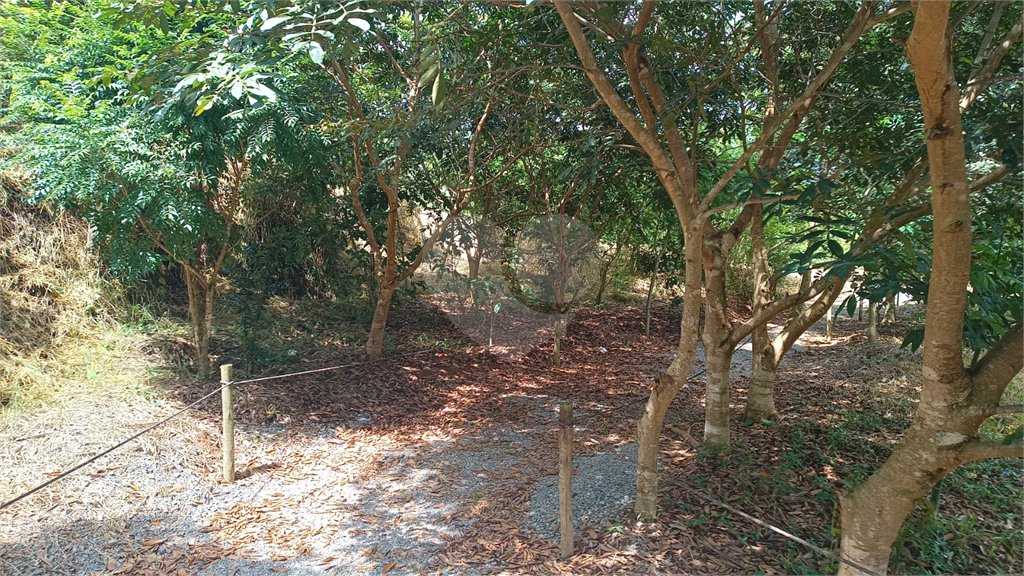 Casa à venda com 3 suítes no condomínio Associação dos Moradores do Loteamento Alto da Floresta, Bom Jesus dos Perdões - SP