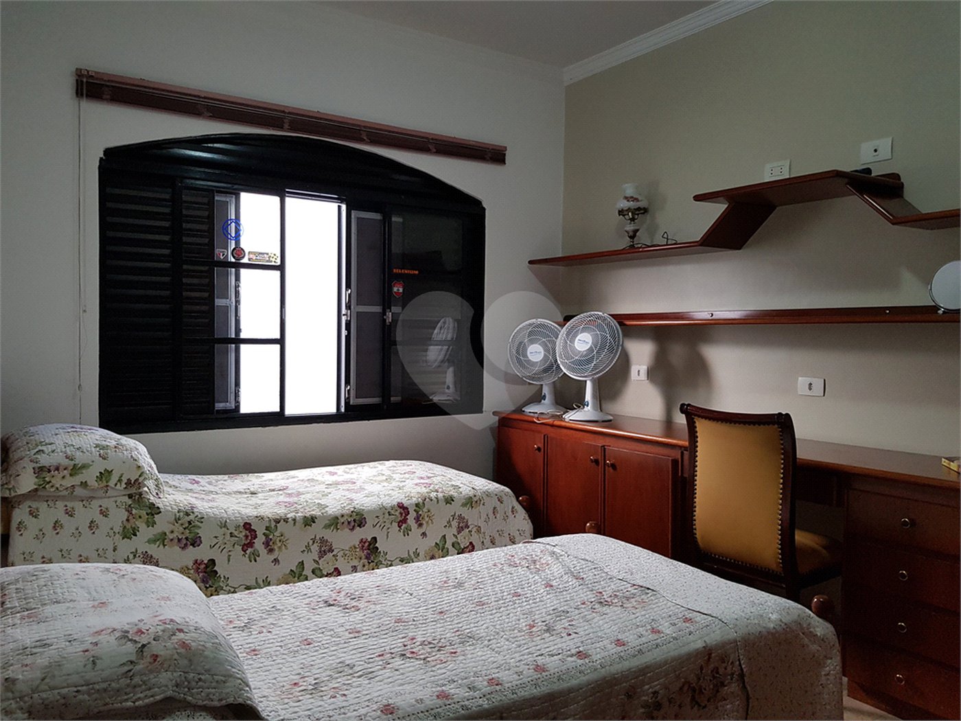 Casa à venda com 3 quartos, sendo 1 suíte, no condomínio City Campo Grande, São Paulo - SP