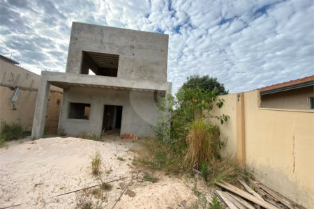 Casa térrea na Vila São José.