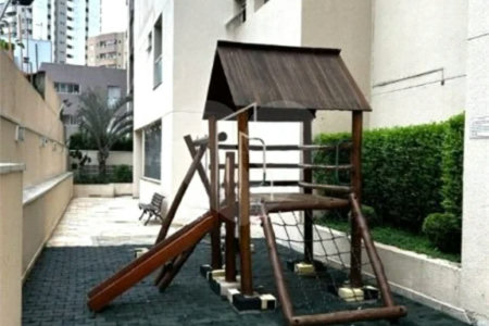 Apartamento com 138m², 3 dormitórios, sendo 3 suítes, 2 vagas de garagem, à venda na Vila Valparaiso em Santo André.