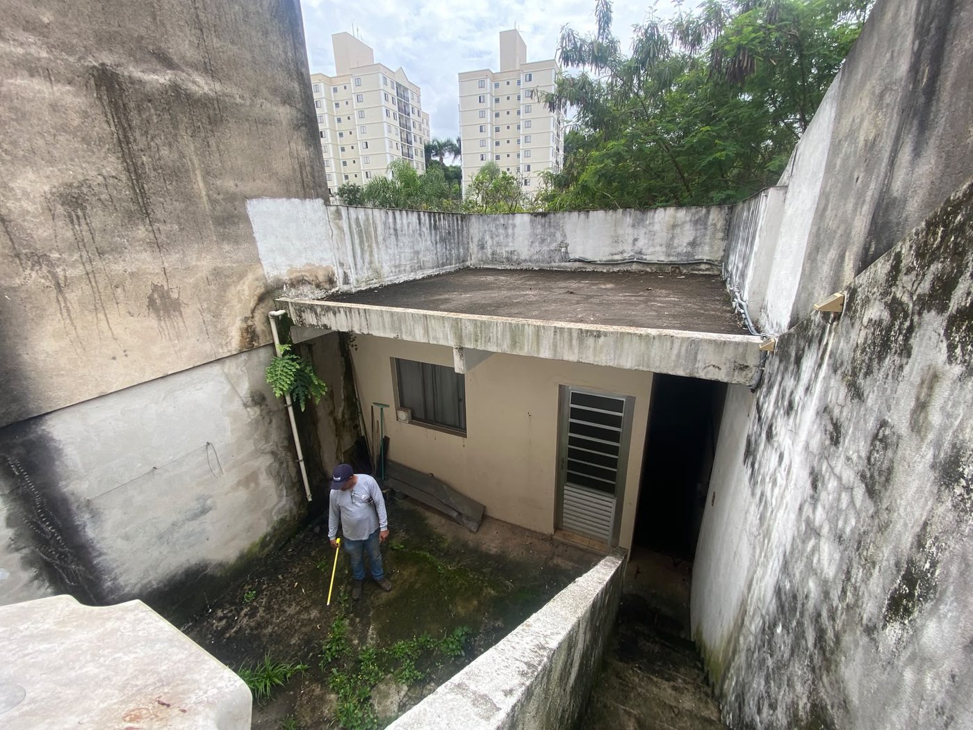 Casa à venda com 2 quartos em Jardim Alvorada, oportunidade para investidor