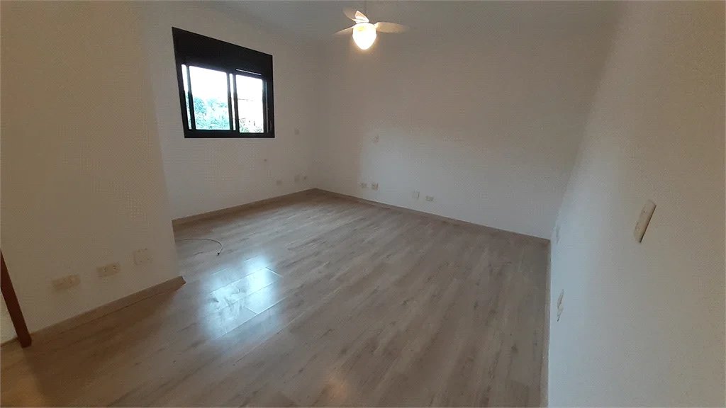 Apartamento à venda com 3 quartos, sendo 3 suítes, em Vila Sônia, São Paulo - SP