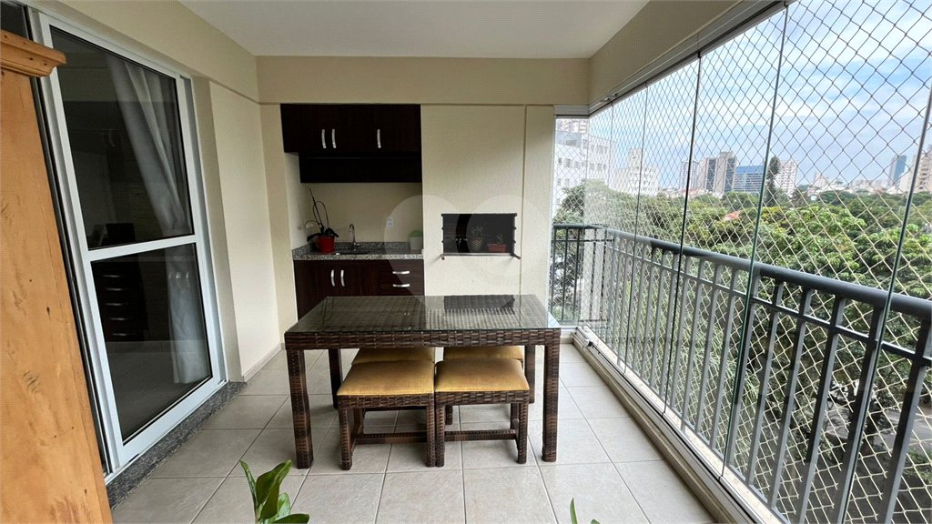 Apartamento à venda com 4 quartos, sendo 3 suítes, em Cambuci, São Paulo, SP