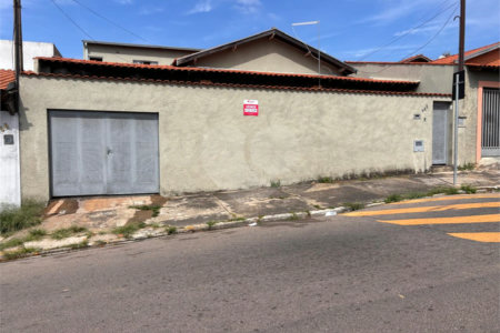 Casa à venda com 4 quartos, sendo 1 suíte, em Jardim São Judas Tadeu, Salto, SP
