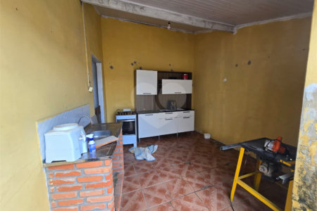 Casa à venda com 3 quartos, sendo 1 suíte, em Vila Maciel, Itapetininga, SP