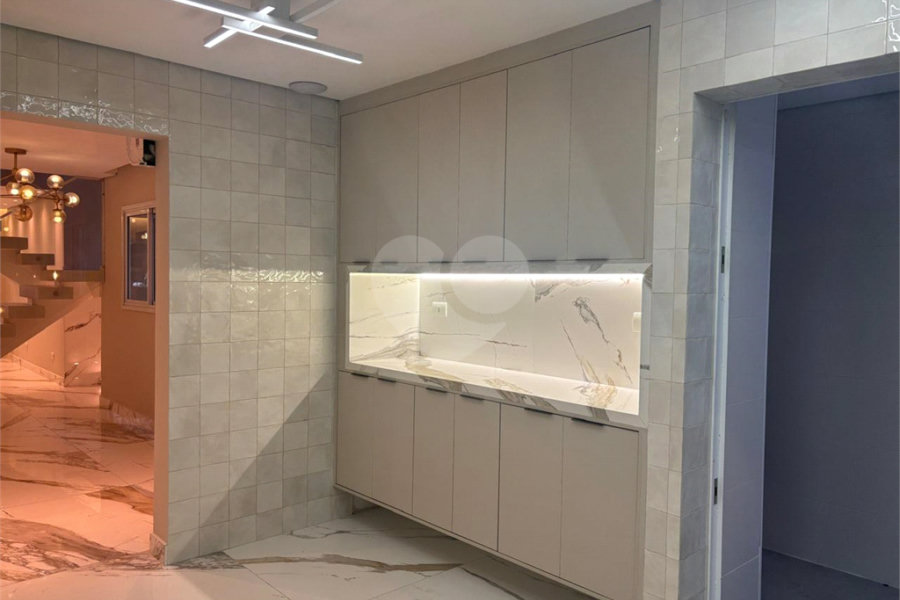 Sobrado à venda com 3 quartos, sendo 2 suítes, em Santana, São Paulo, SP