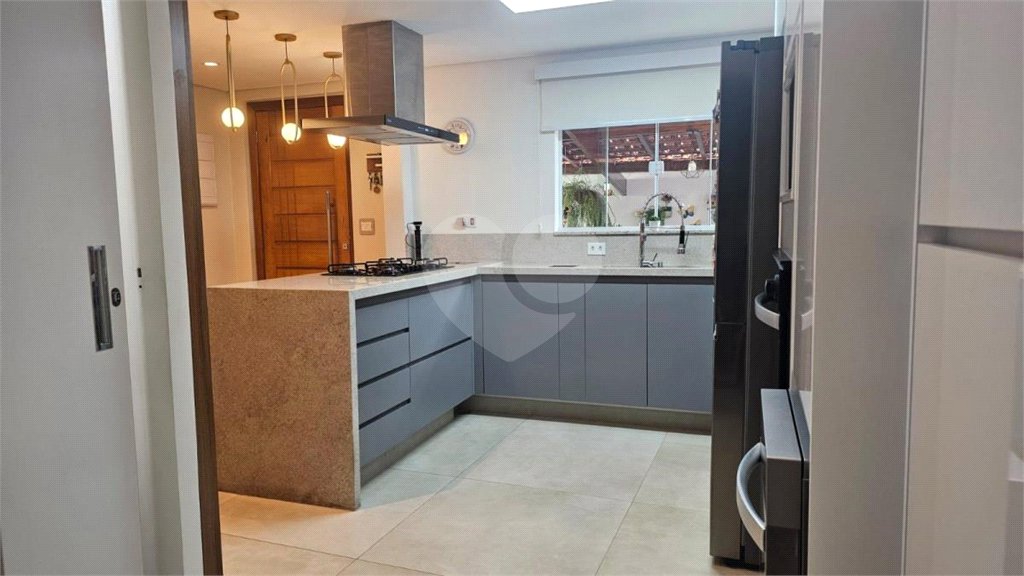 Sobrado à venda com 3 quartos, sendo 2 suítes, em Chácara Belenzinho, São Paulo, SP