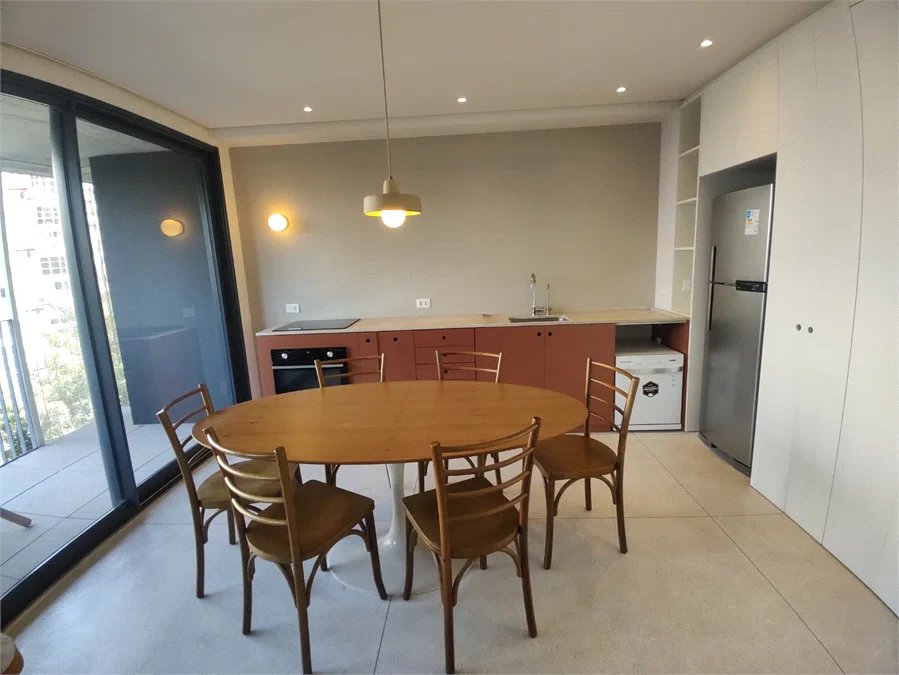 Apartamento à venda ou para alugar com 1 suíte em Jardim das Bandeiras, São Paulo, SP