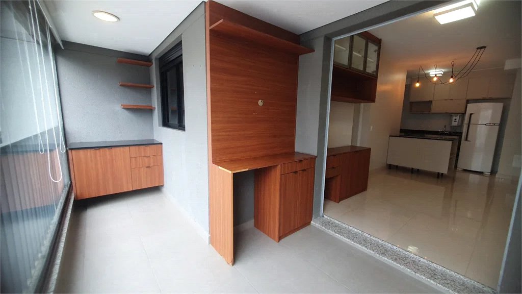 Apartamento à venda com 3 quartos, sendo 1 suíte, em Pinheiros, São Paulo, SP