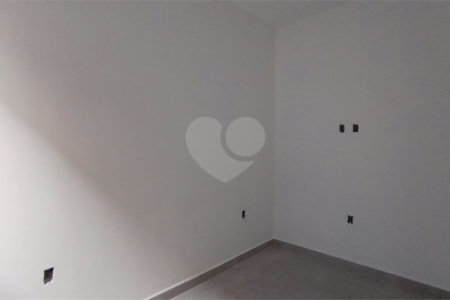 Casa de Vila à venda com 2 quartos em Jardim Jatobá, Sorocaba, SP