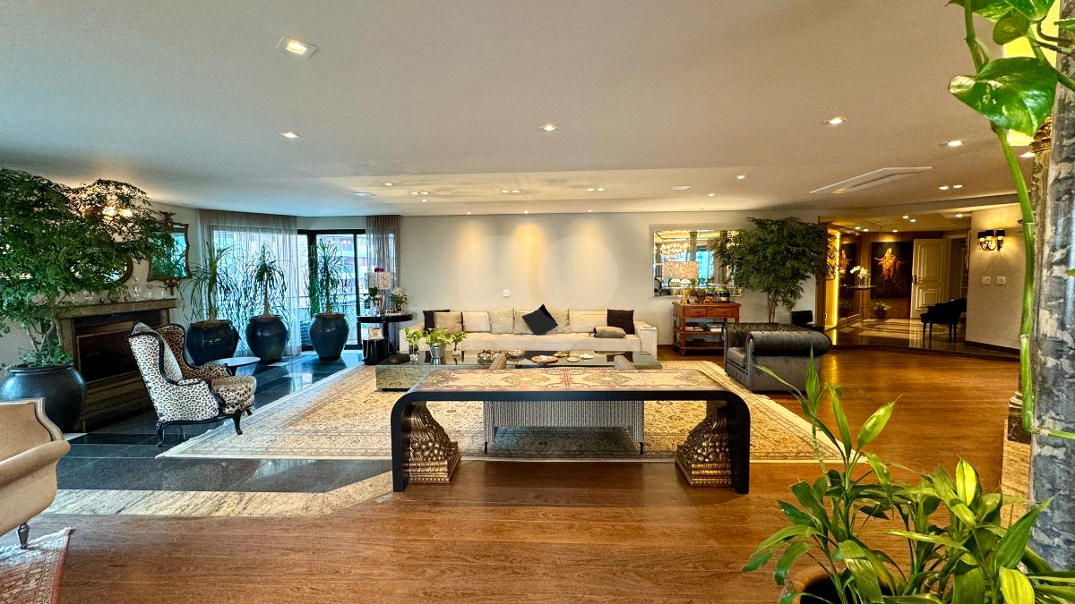Apartamento à venda com 4 suítes em Moema, São Paulo, SP