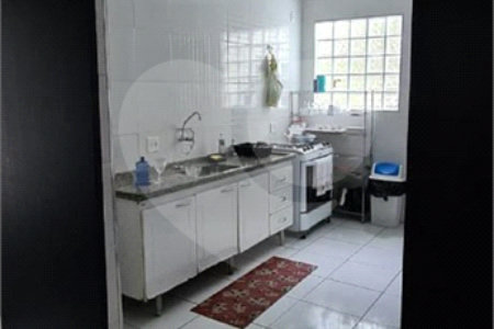Sobrado à venda com 4 quartos, sendo 1 suíte, em Pacaembu, São Paulo, SP