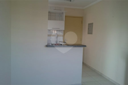 Vendo Apartamento no Residencial Aline na Cidade de São Carlos SP.