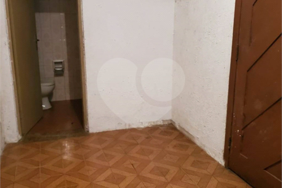 Casa à venda com 3 quartos, sendo 1 suíte,  em Horto, São Paulo, SP