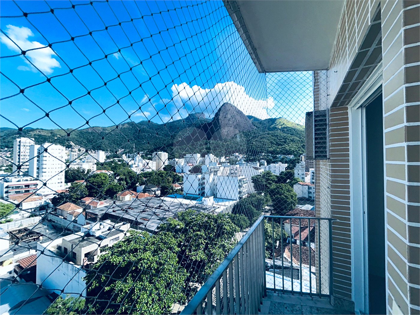 Apartamento à venda com 2 quartos, sendo 1 suíte, em Grajaú, Rio de Janeiro, RJ