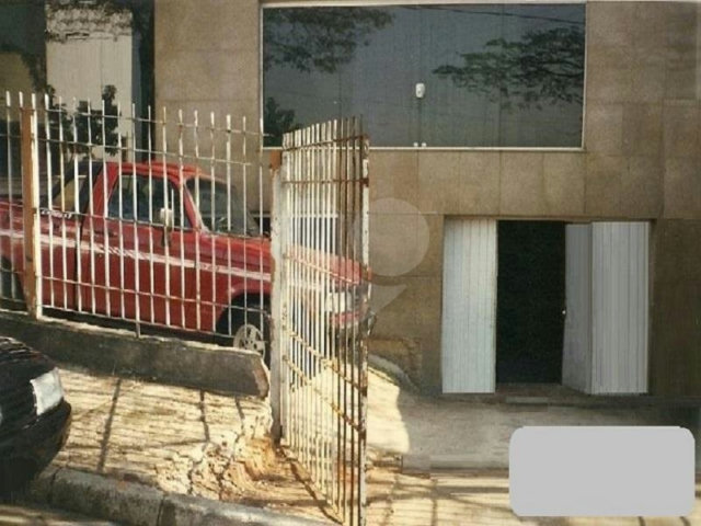 Sobrado à venda com 6 quartos, sendo 1 suíte,  em Santana, São Paulo, SP