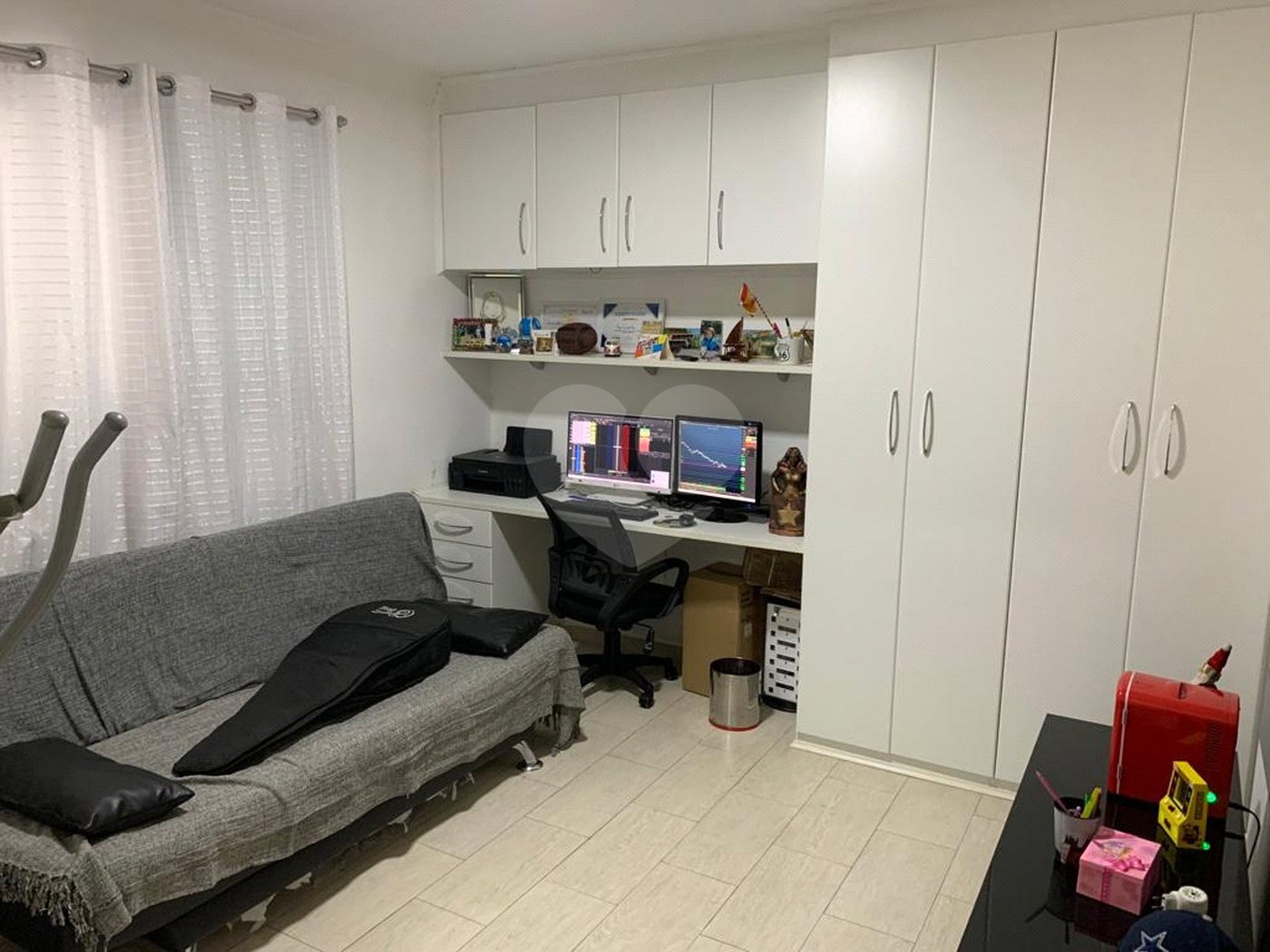 Sobrado à venda com 3 suítes em Vila Nivi, São Paulo, SP