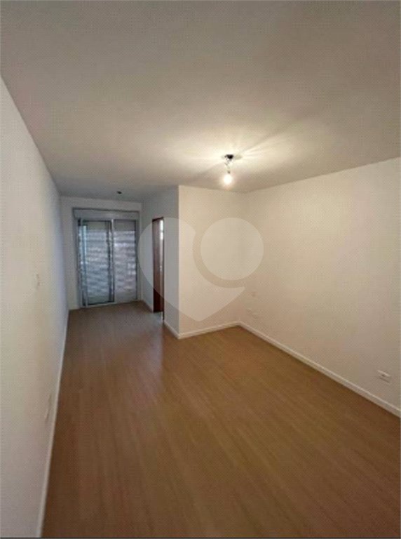 Sobrado à venda com 3 quartos, sendo 1 suíte, em Jardim Pirajussara, São Paulo, SP