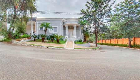 Casa à venda com 3 suítes no condomínio Belvedere Ii, Votorantim - SP