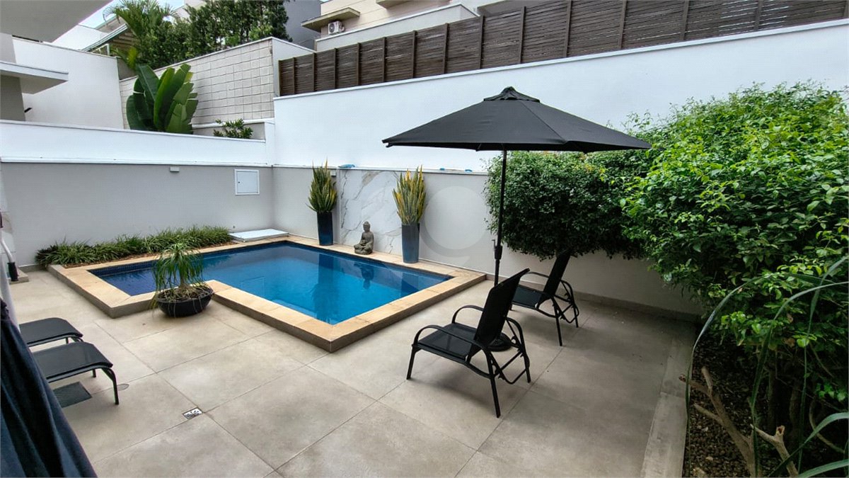 Casa à venda com 3 suítes no condomínio Reserva da Mata, Vinhedo - SP
