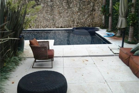 Casa à venda com 4 quartos, sendo 3 suítes, em Vila Tramontano, São Paulo, SP