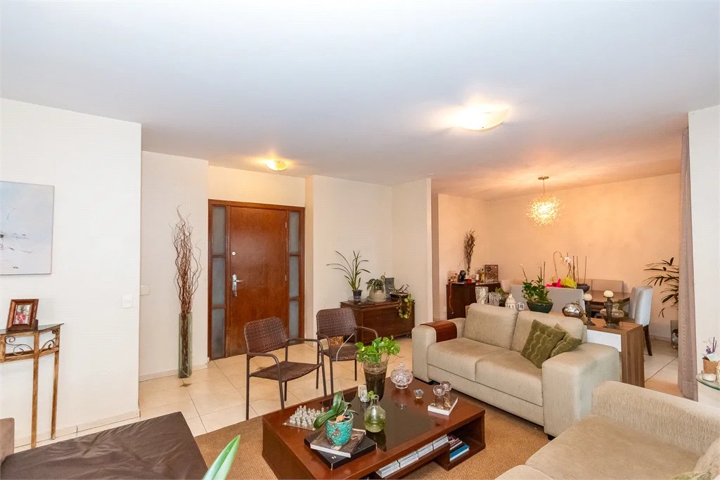 Apartamento à venda com 4 quartos, sendo 3 suítes, em Vila Andrade, São Paulo, SP