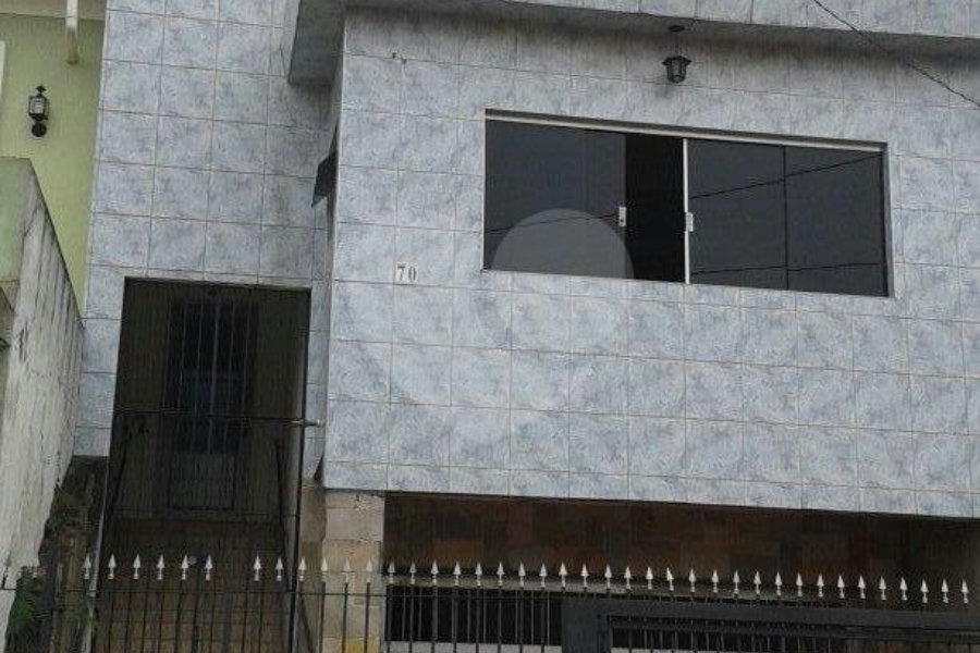 Sobrado à venda com 3 quartos, sendo 2 suítes, em Parada Inglesa, São Paulo, SP