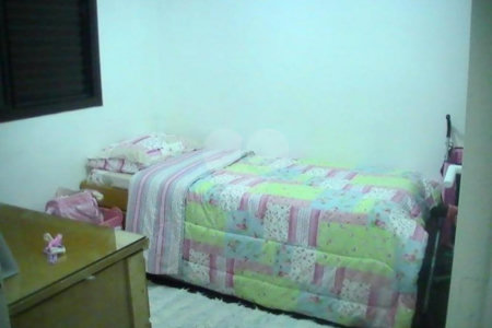 Apartamento à venda com 3 quartos, sendo 1 suíte,  em Jardim das Vertentes, São Paulo, SP