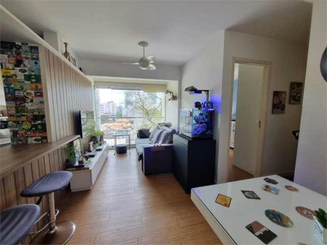 Apartamento à venda com 2 quartos, sendo 1 suíte,  em Chácara Santo Antônio (zona Sul), São Paulo, SP