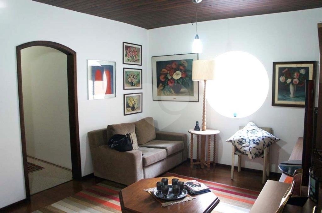 Casa Térrea à venda com 4 suítes em Jardim Cordeiro, São Paulo, SP