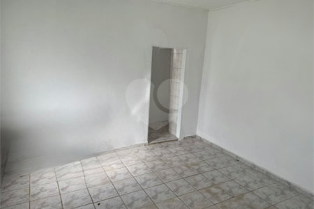 Casa Térrea à venda ou para alugar com 2 suítes em Alvinópolis, Atibaia, SP