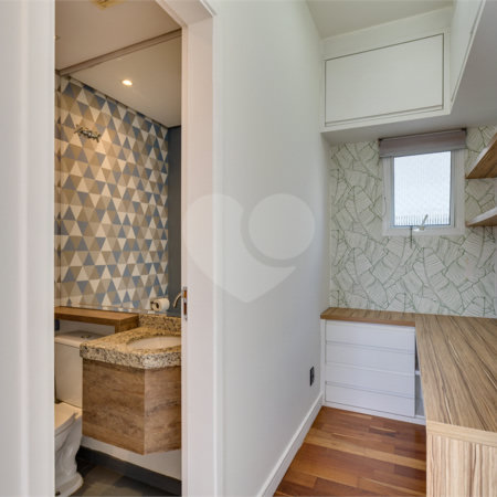 Apartamento à venda com 3 quartos, sendo 1 suíte, em Santo Amaro, São Paulo, SP