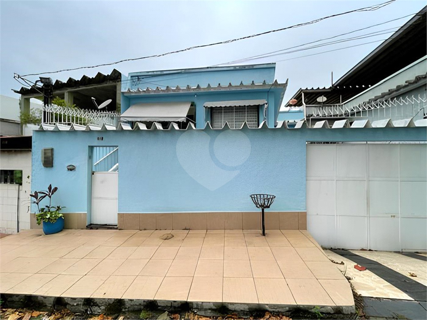 Casa à venda com 3 quartos em Campo Grande, Rio de Janeiro, RJ