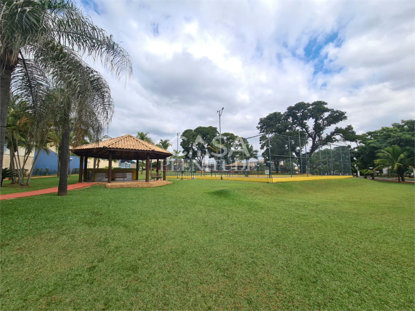 Casa em condomínio à venda com 3 quartos, sendo 1 suíte, em Granja Olga I, Sorocaba, SP