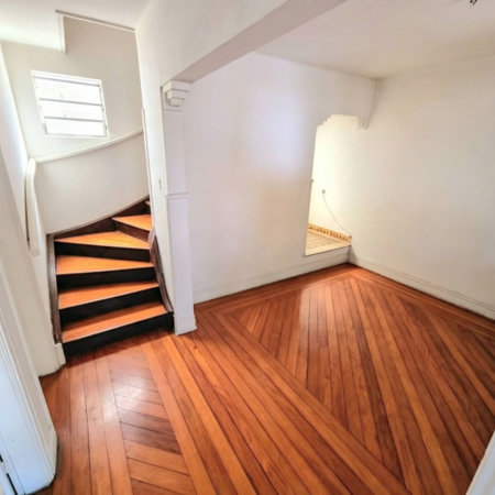 Casa com 3 dormitórios à venda, 119 m² por R$ 689.000,00 - Pompéia - Santos/SP