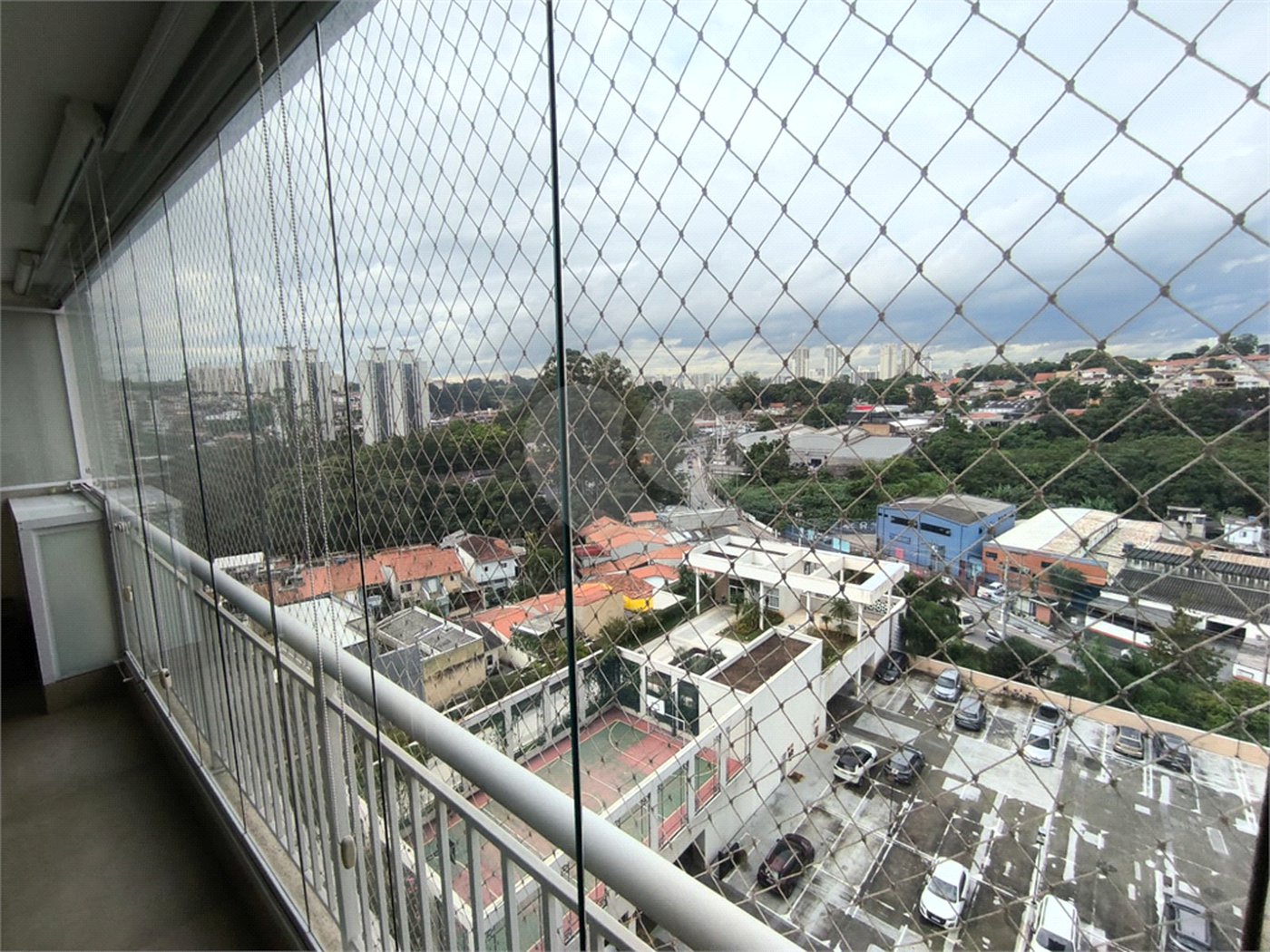 Apartamento à venda com 3 quartos, sendo 1 suíte, em Jardim Vazani, São Paulo, SP